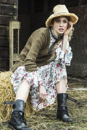 women's apparel , photography, countryside girl, country girl ...