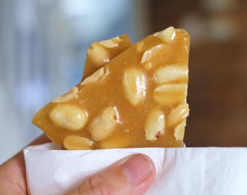 How to make salted peanut caramel ~ Crack! | The Internet Chef