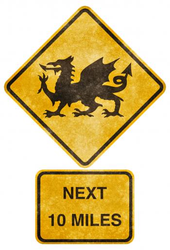 Crossing Road Grunge Sign - Welsh Dragon