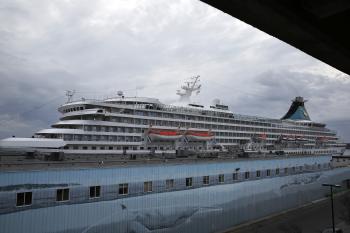 First of more than 100 cruise ships this season arrives in Portland ...