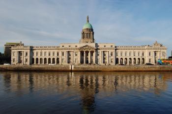 File:Custom House Dublin 01.JPG - Wikimedia Commons