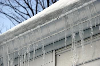 Beautiful But Dangerous: 12 Photos of Icicles