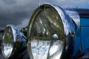 'Derby' Bentley 4 1/2 Litre Park Ward Sports Saloon, head lights