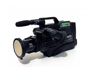 Digital video camera