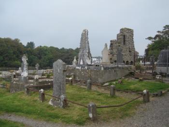 File:Donegal Abbey Cemetery.JPG - Wikimedia Commons