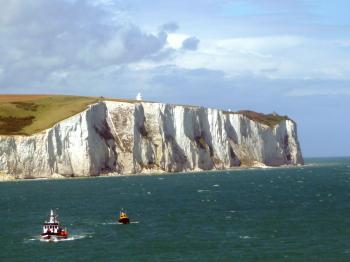 Giant algal bloom sheds light on formation of White Cliffs of Dover