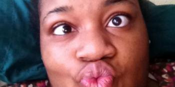 iPad thief accidentally sends duckface selfies to original owner ...