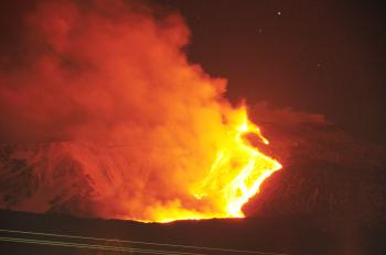 Etna Volcano Paroxysmal Eruption Jan 12 2011 - Creative Commons by gnuckx