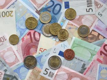 Euro Hits Lowest Level against Lek Since 2009 - Invest in Albania