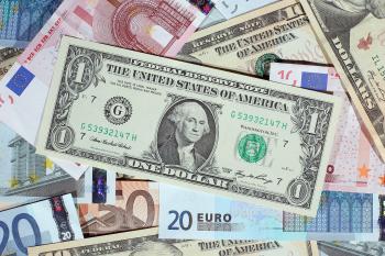 Dollar climbs to five-month peak as euro falls on Italy worries