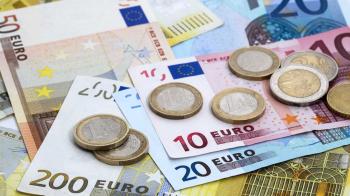 Iran replaces dollar with euro in financial reporting - irannews