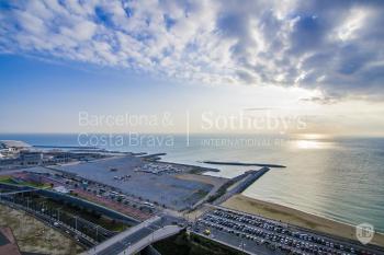 Exclusive Seafront Apartment with excellent views to the sea and the ...