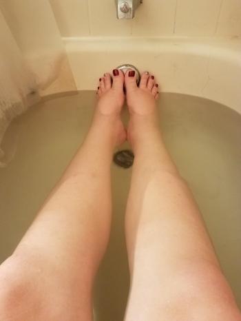 Not a selfie. Just my daily 4 am bath, 38 weeks pregnant.. swollen ...