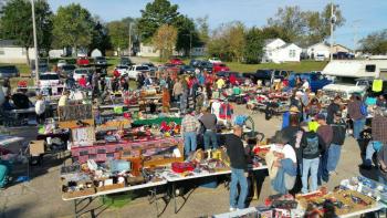 Spring Outdoor Flea Market - Tourism Windsor Essex Pelee Island