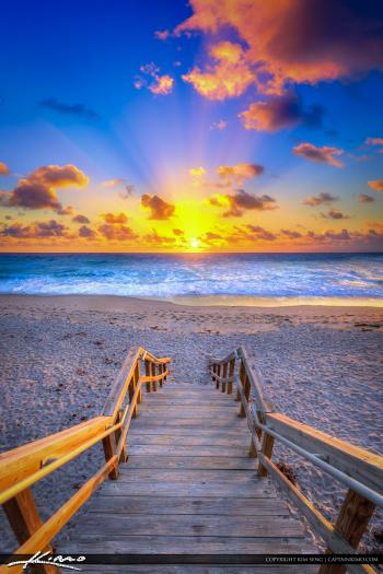 Christmas Eve Beach Sunrise from Jupiter Florida