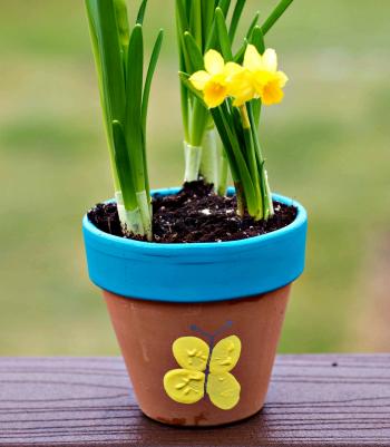 Thumbprint Flower Pot- Upstate Ramblings