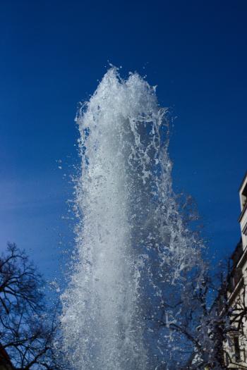 Fountain on Viktoria-Luise-Platz