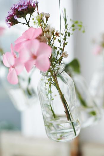 Bibelot » Fresh Flower Chandelier Tutorial by Clare Youngs
