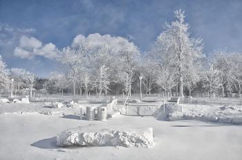Niagara Falls frozen in time as Arctic chill blankets US | Metro News