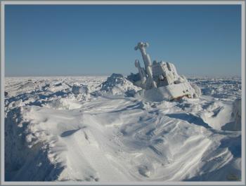 Frozen ship - Imgur