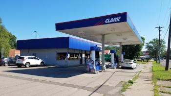 Shoe helps snag suspects after St. Paul gas station clerk shot ...