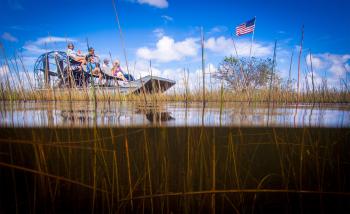 Florida Airboat Rides at Gator Park - Everglades Airboat Tours ...