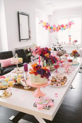 Birthday Party . Table Setting . Decoration . Gedeckter Tisch ...