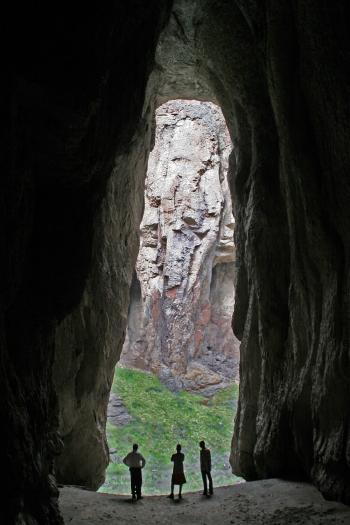 Giant Cave