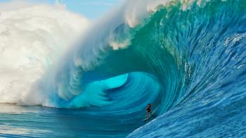 Giant Wave Surfing for Beginners - San Diego Surfing Lessons