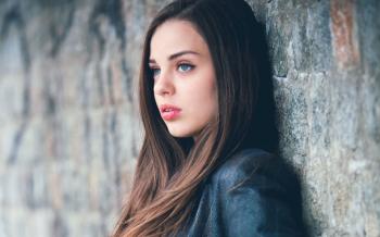 girl-gallery with pagination