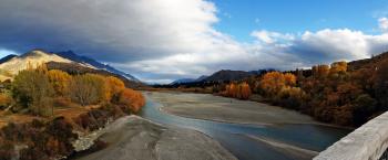 Gold on the Shotover River. Otago (4)