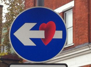 Amazing traffic sign graffiti in London | D for Dalrymple