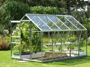 Pros and Cons of Greenhouse Growing | MidAtlantic Farm Credit