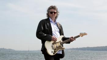 Tim Ainslie and the Vibes | Professional Blues Guitarist | Tim ...