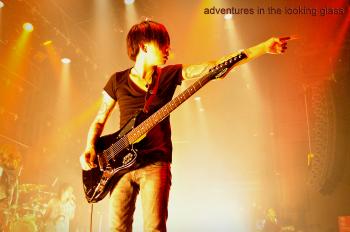 Epic Rock Poses 3 – Guitarists Part 1 | adventuresinthelookingglass