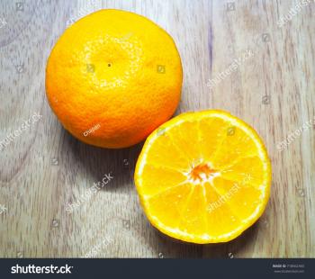 Orange Slices On White Rustic Wooden Stock Photo 718562365 ...