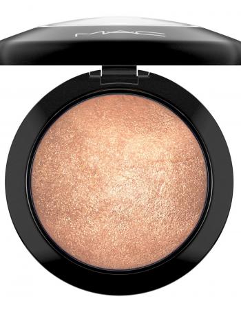 Best highlighter 2018 - 14 swatched & reviewed by Cosmopolitan Editors