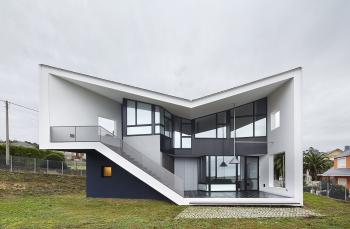 Holiday House in Vilapol / Padilla Nicás Arquitectos | ArchDaily