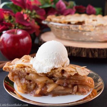 Easy Homemade Apple Pie (video) - Little Sweet Baker