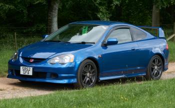 Honda Integra DC5, front 3/4.