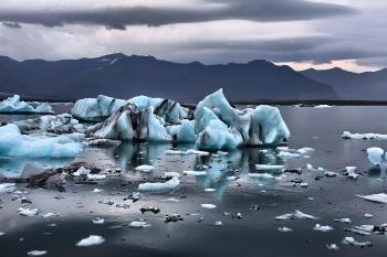 Icebergs at Jökulsárlón, Iceland image - Free stock photo - Public ...