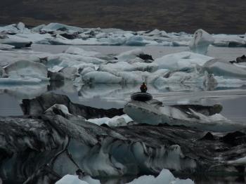 Icebergs in glacier lake