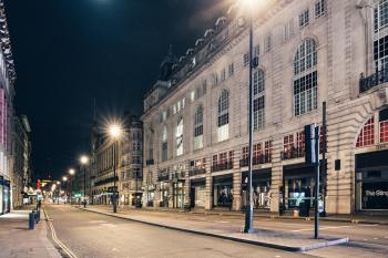 Desert in London — Genaro Bardy