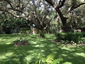 Art-in-the-garden.jpg