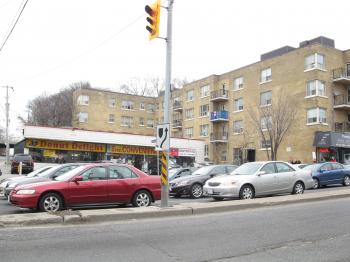 Intersection of Bathurst and Eglinton, 2013 04 09 -ah