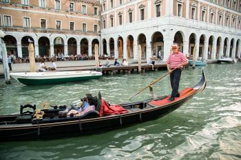 Gondola - Wikipedia