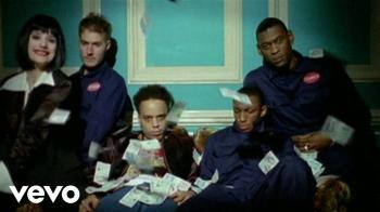 Massive Attack - Karmacoma - YouTube