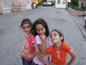 Litlle girs from Istanbul