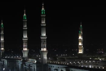 Madinah Almonawara Lighting Mosque