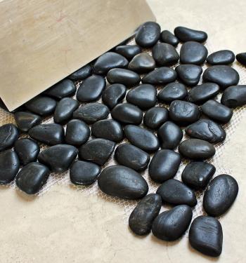 Many Black Pebbles
